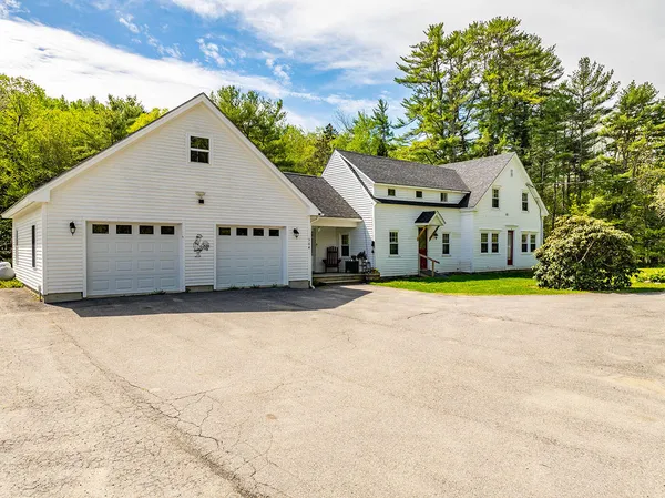 $695,000 | 304 Beach Road, Lincolnville, ME 04849