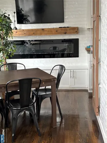 $1,995 | 712 Cedar Lane, Unit 4, Teaneck, NJ 07666