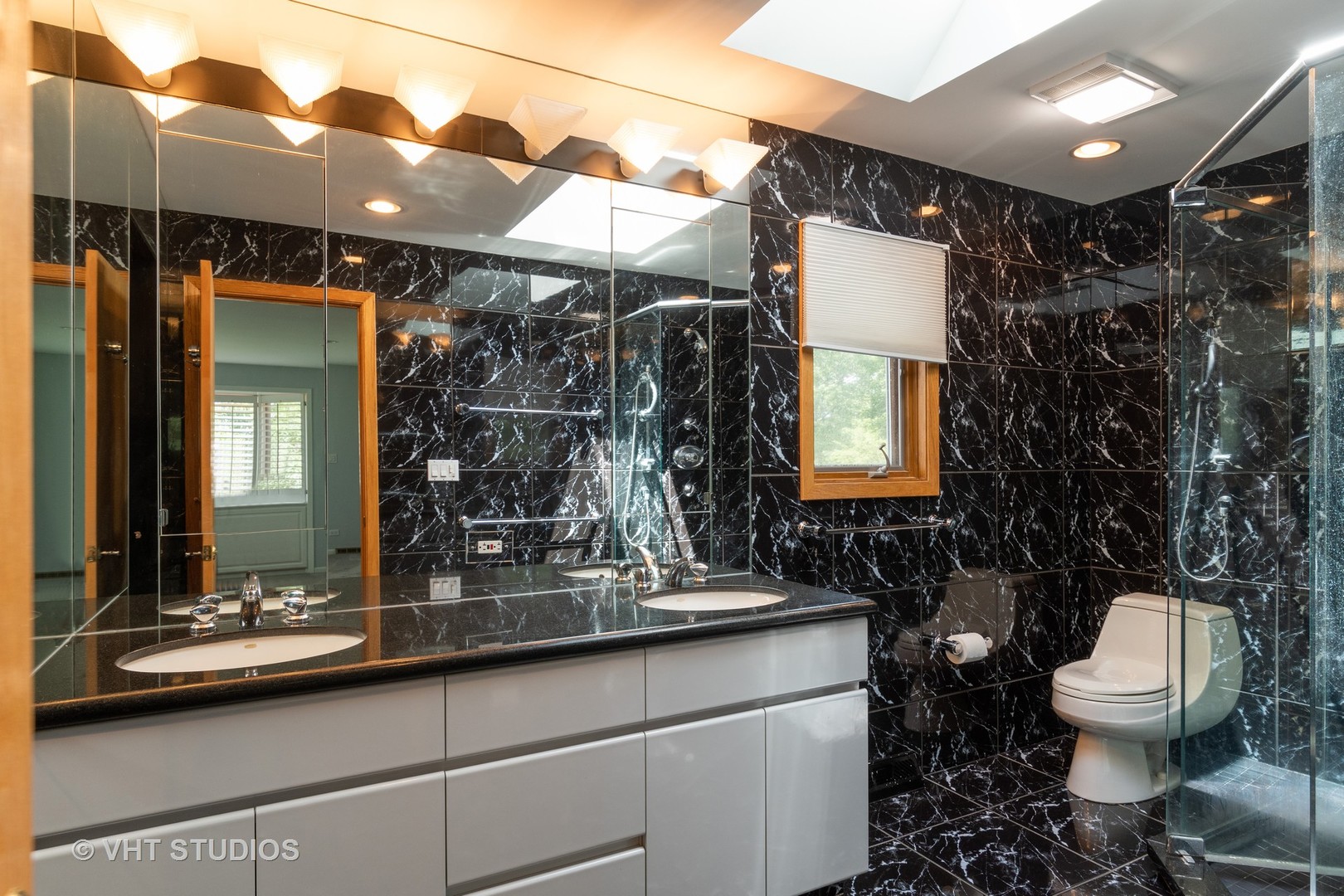 33 Pierce Road Highland Park, IL 60035 - Photo 7 of 15