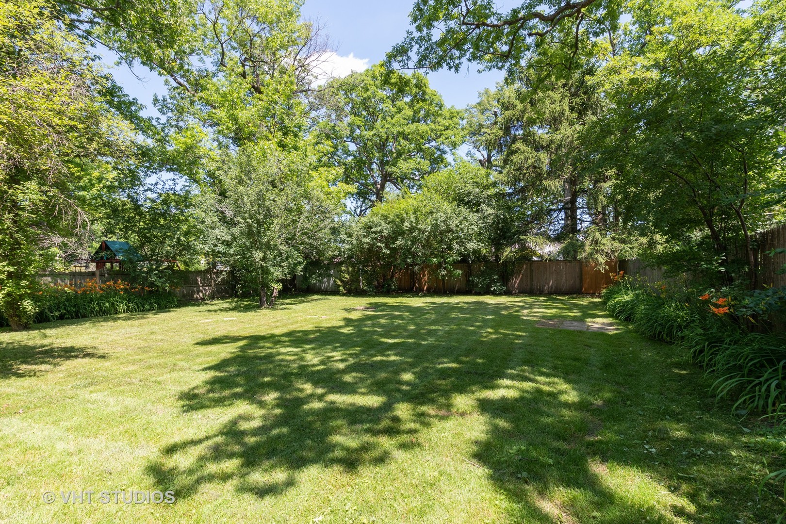 33 Pierce Road Highland Park, IL 60035 - Photo 10 of 15