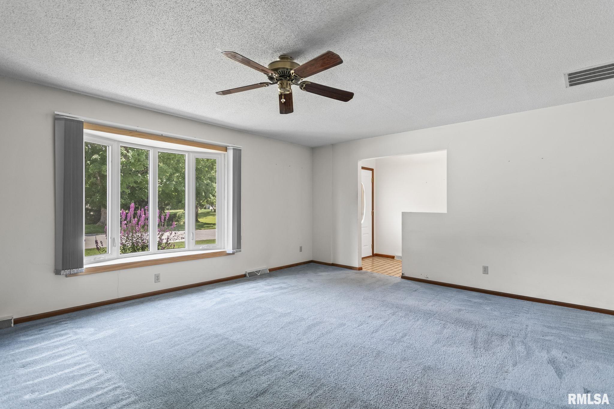 16 Roosevelt Road Springfield, IL 62703 - Photo 6 of 32