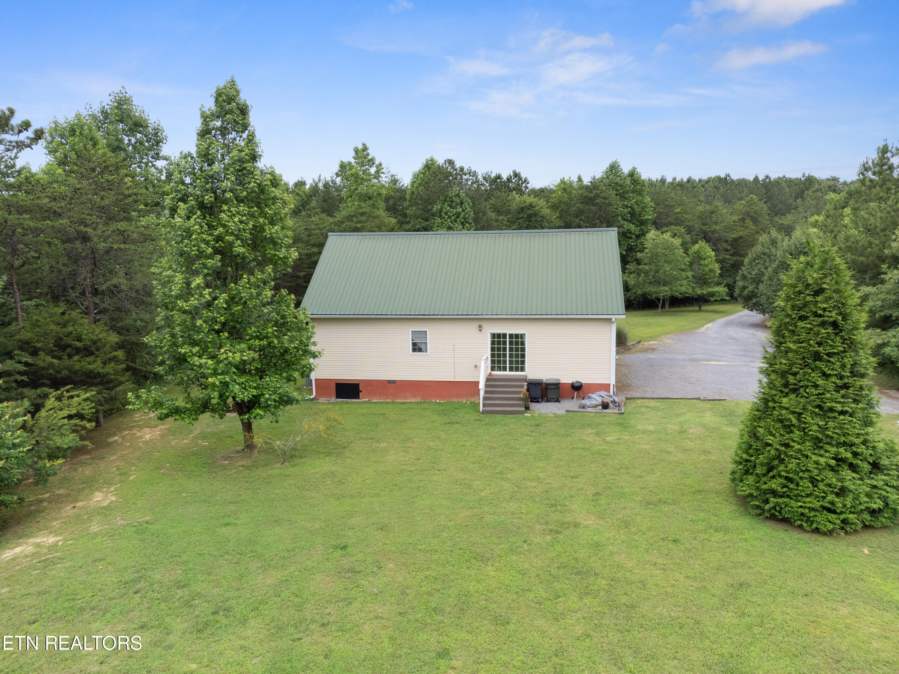 175 County Road 677 Riceville, TN 37370 - Photo 8 of 49 A-11