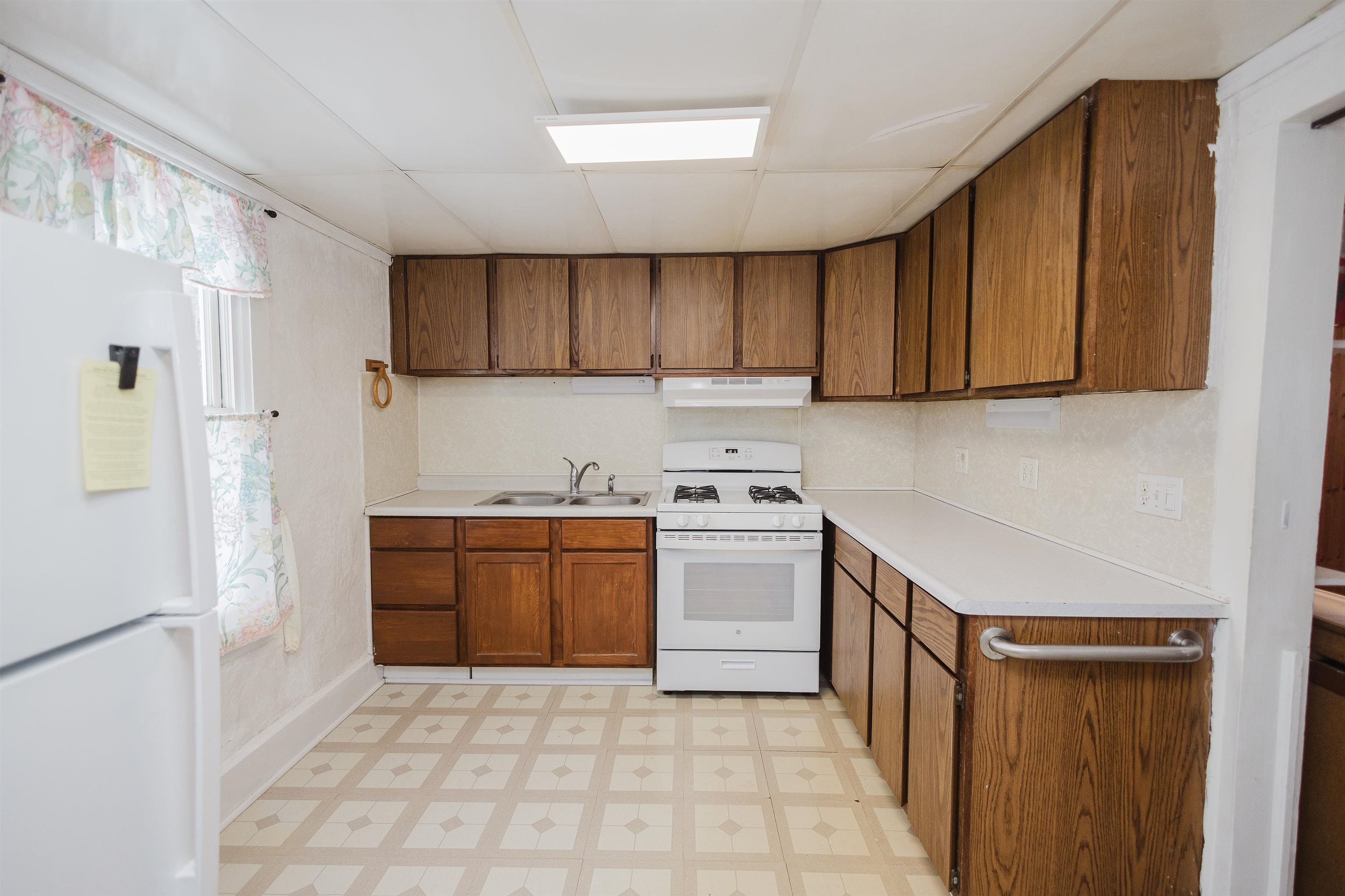 611 South Wisconsin Street Mineral Point, WI 53565 - Photo 12 of 21