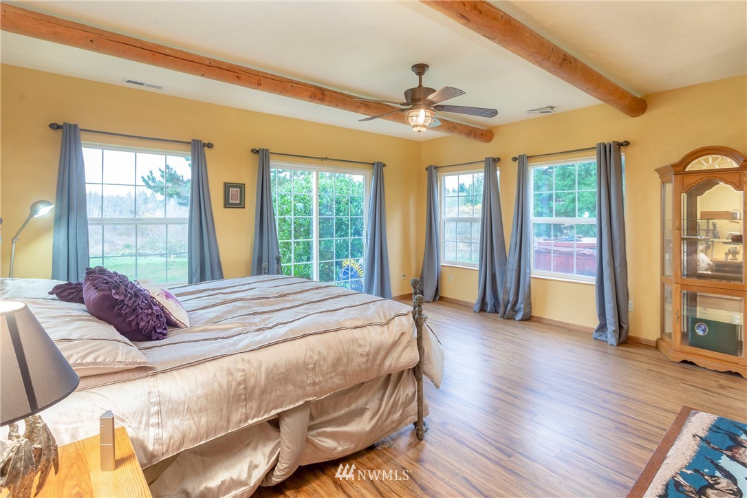 6125 Fir Tree Road Southeast Olympia, WA 98513 - Photo 11 of 25 Gallery Image 11