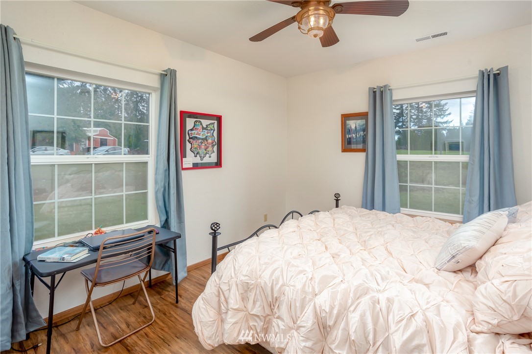 6125 Fir Tree Road Southeast Olympia, WA 98513 - Photo 17 of 25 Gallery Image 17