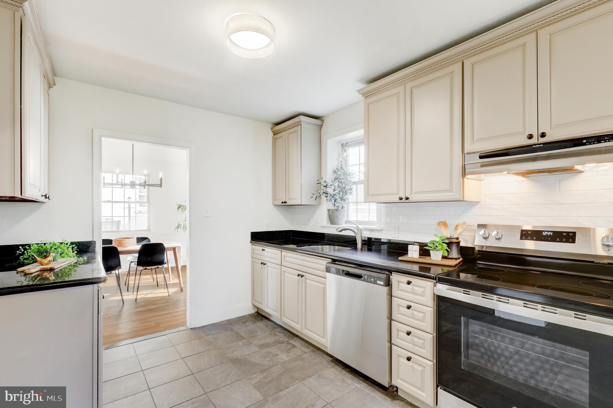 1529 Brierwood Road Havertown, PA 19083 - Photo 12 of 44