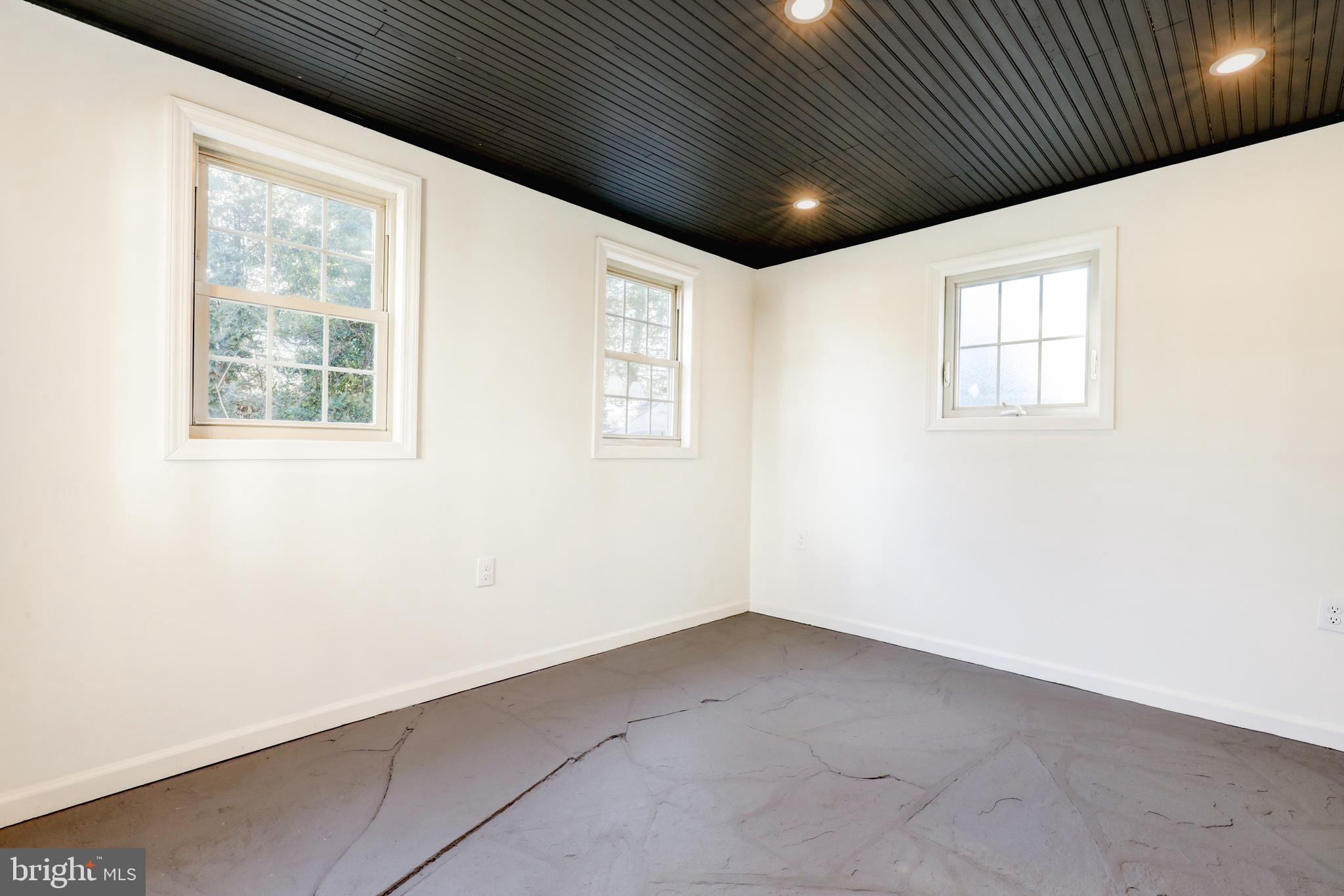 1529 Brierwood Road Havertown, PA 19083 - Photo 18 of 44