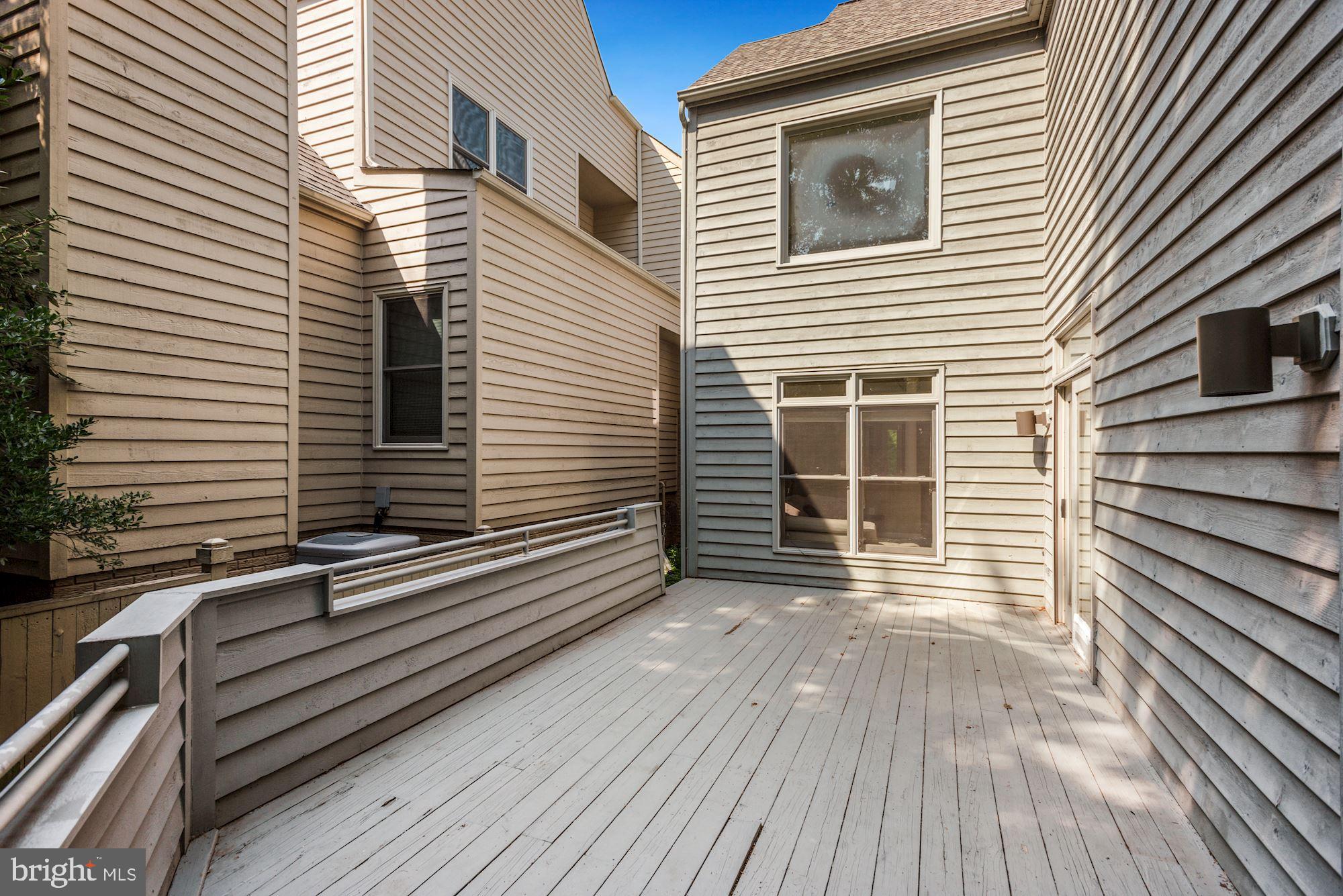 2005 Beacon Place Reston, VA 20191 - Photo 44 of 46 Deck of main level