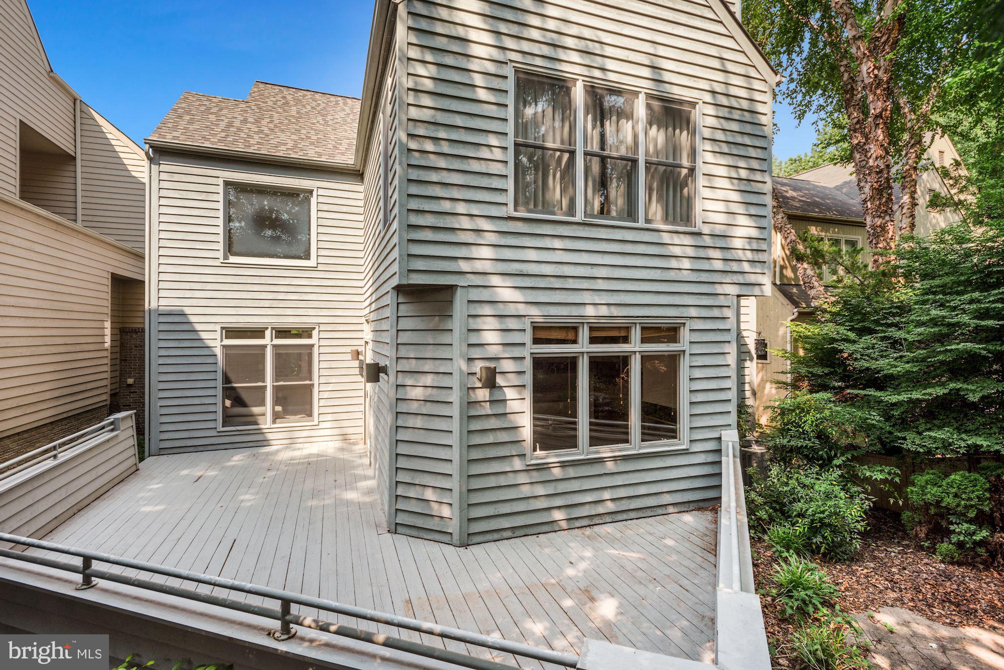 2005 Beacon Place Reston, VA 20191 - Photo 45 of 46 Deck of main level