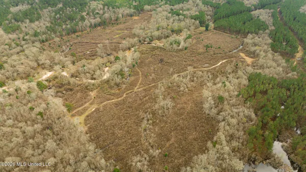 $750,000 | 8 County Road, Laurel, MS 39443