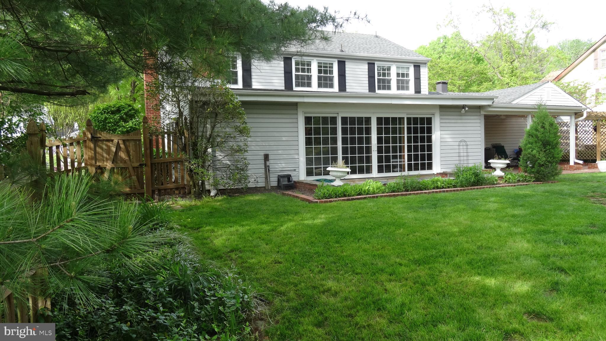 9203 Lawnview Lane Laurel, MD 20708 - Photo 5 of 81 Gallery Image 5