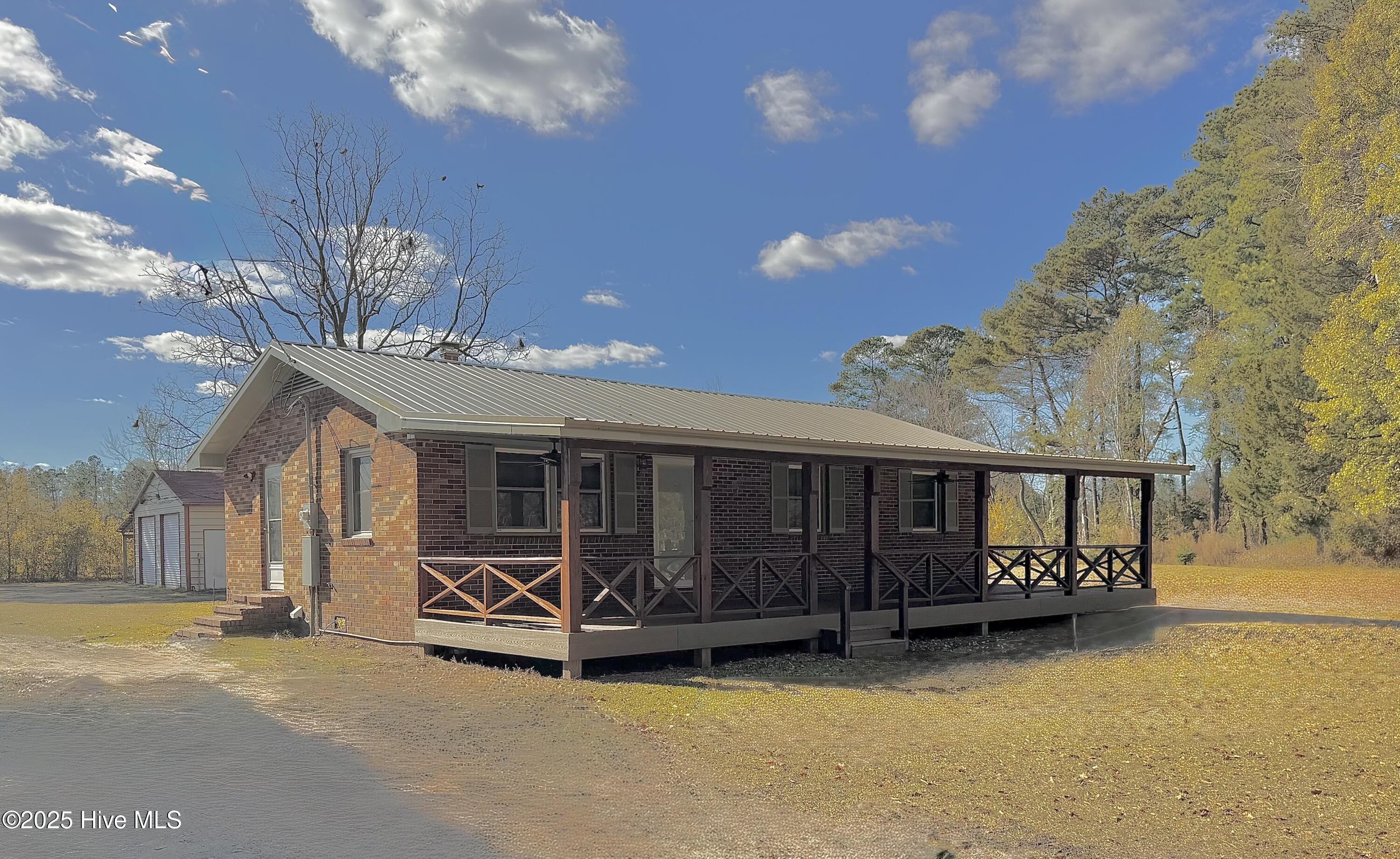 3211 Crooked Run Road Willard, NC 28478 - Photo 1 of 24 Front View