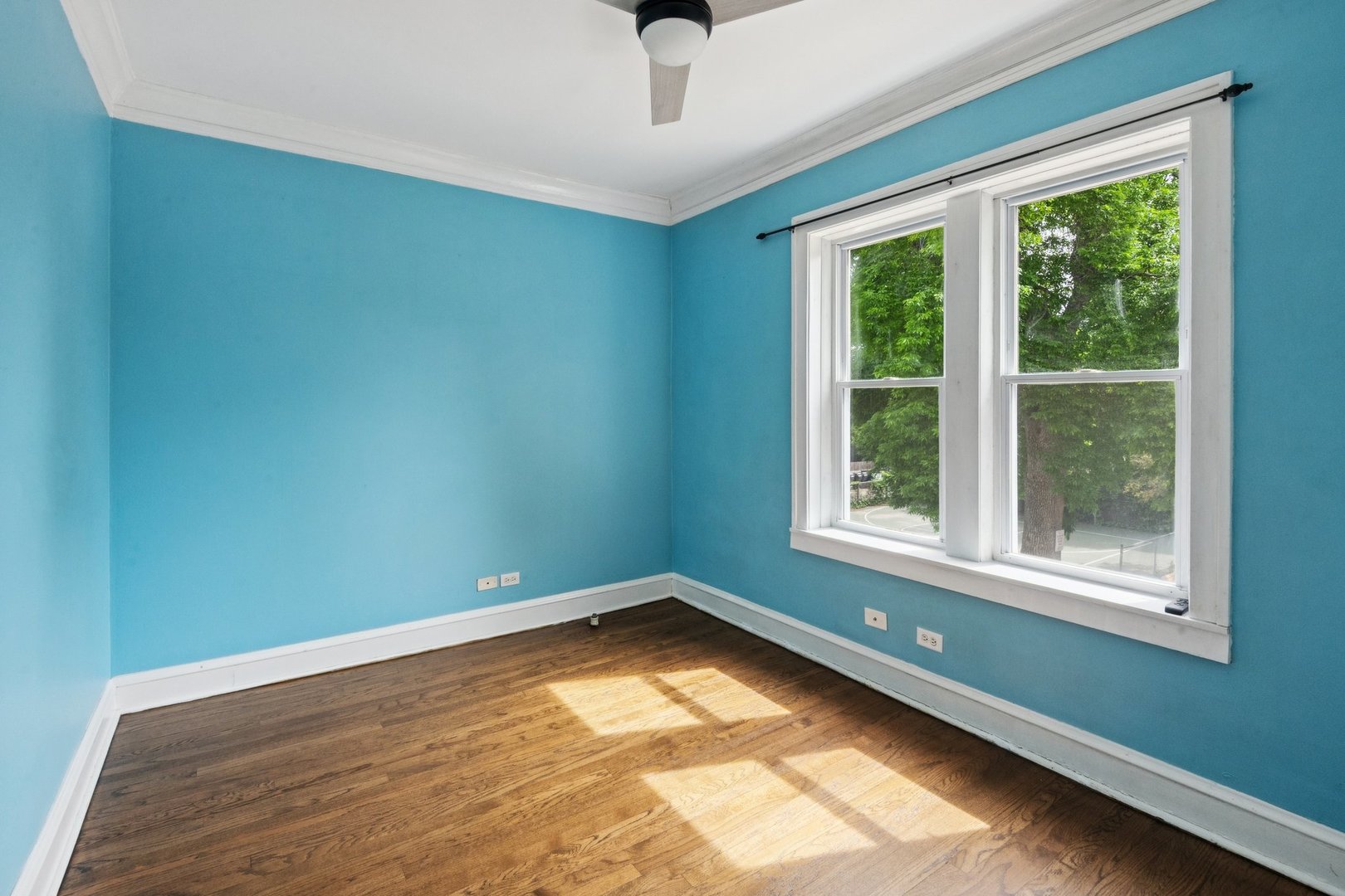 717 Reba Place, Unit 2N Evanston, IL 60202 - Photo 8 of 15