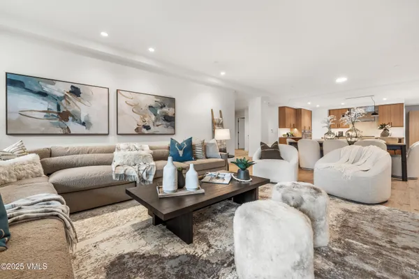 $4,195,000 | 38460 Hwy 6 Avon Co 81620, Unit 223, Avon, CO 81620