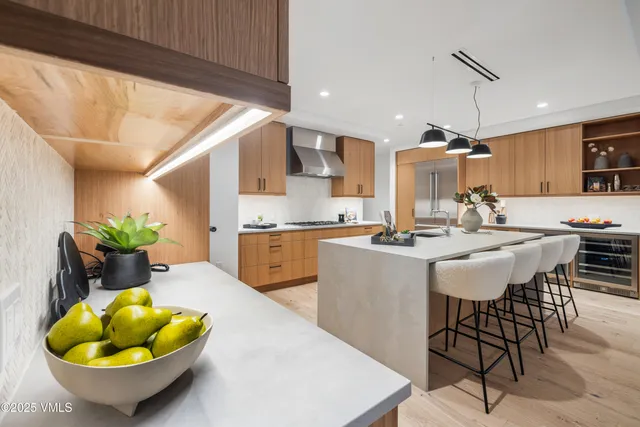 $4,500,000 | 38460 Hwy 6 Avon Co 81620, Unit 223, Avon, CO 81620