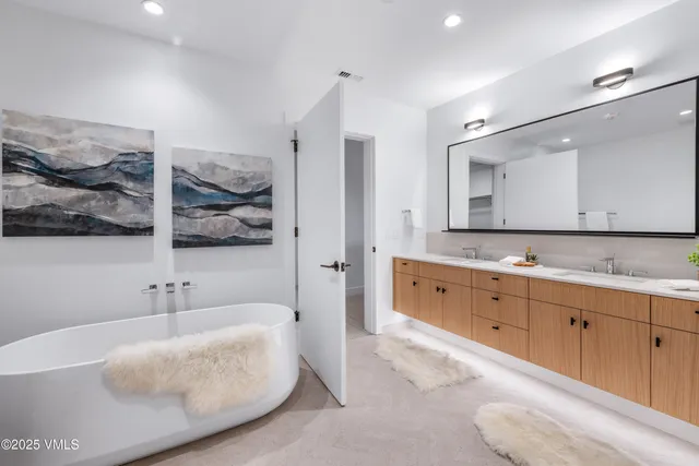 $4,500,000 | 38460 Hwy 6 Avon Co 81620, Unit 223, Avon, CO 81620