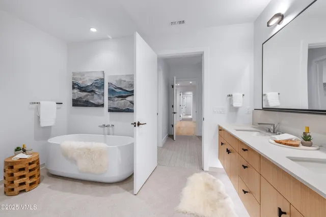 $4,500,000 | 38460 Hwy 6 Avon Co 81620, Unit 223, Avon, CO 81620