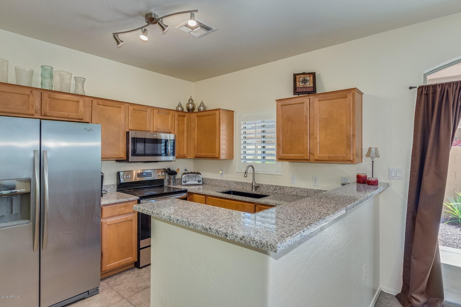 Kitchen with island