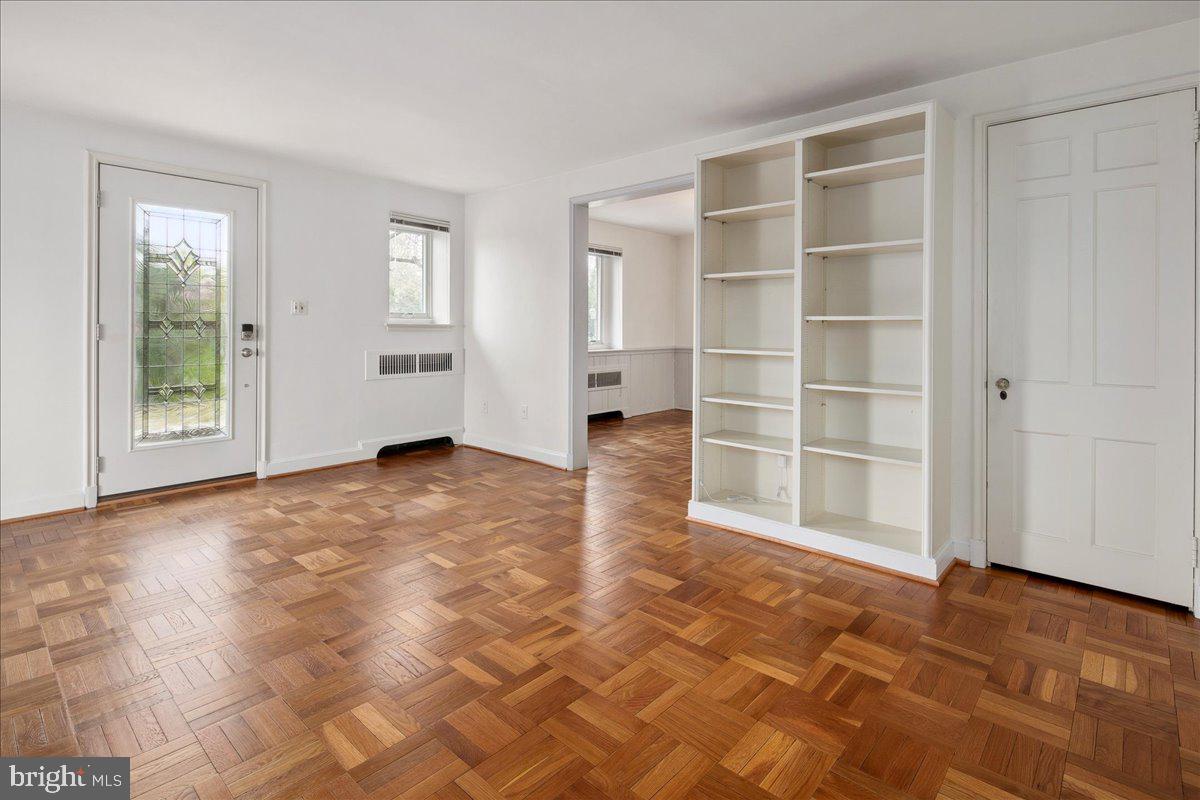 6008 Fort Hunt Road Alexandria, VA 22307 - Photo 4 of 53 Gallery Image 4