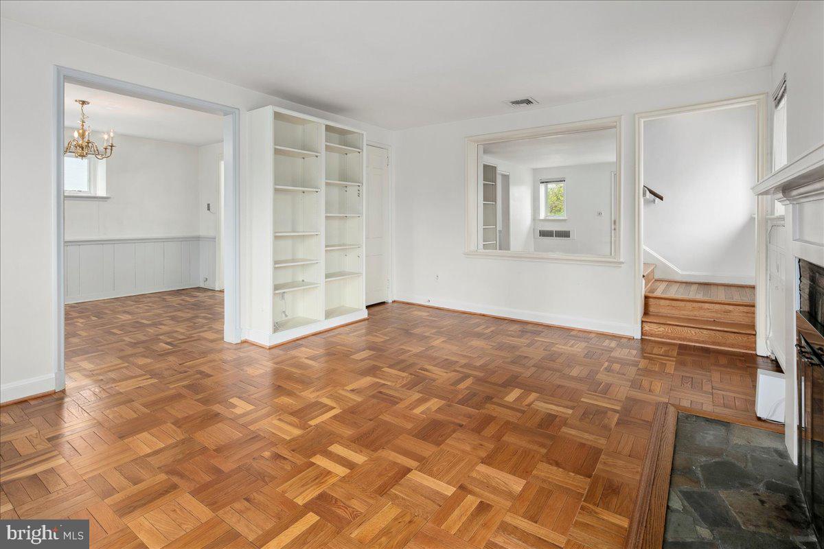 6008 Fort Hunt Road Alexandria, VA 22307 - Photo 5 of 53 Gallery Image 5