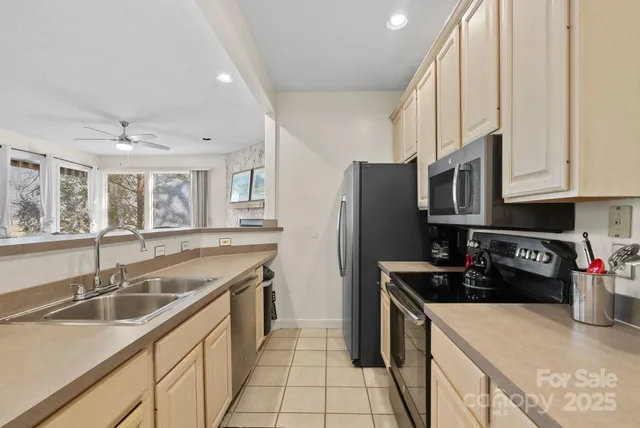 $199,000 | 299 Blue Ridge Drive South, Unit 1, Marion, NC 28752