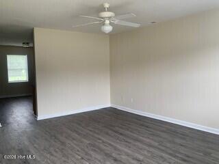 586 Haws Run Road, Unit 35 Jacksonville, NC 28540 - Photo 2 of 9 living room