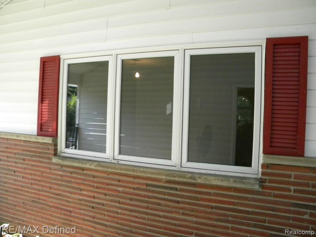 1957 Ansal Drive Rochester, MI 48309 - Photo 28 of 41 DSCN9073.jpg