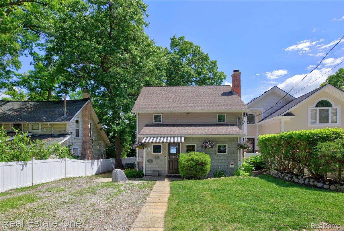 836 Pine Tree Road West Lake Orion, MI 48362 - Photo 41 of 96 37-2026.06.23_SFodor_PineTreeLO002.jpg