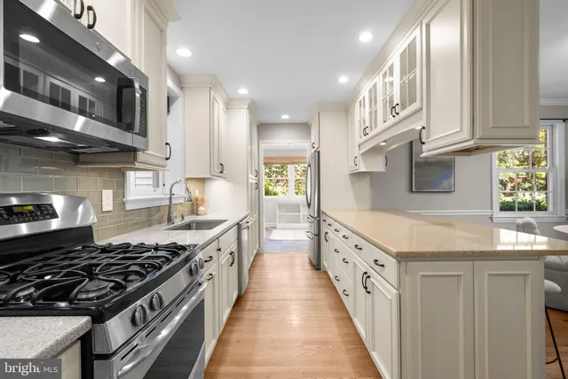 $699,000 | 129 Lynnmoor Drive, Silver Spring, MD 20901