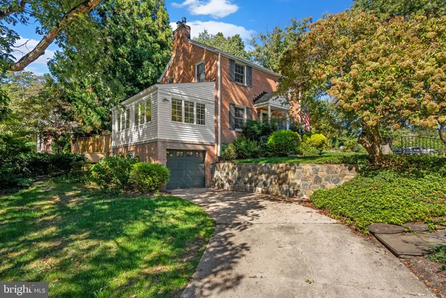 $699,000 | 129 Lynnmoor Drive, Silver Spring, MD 20901