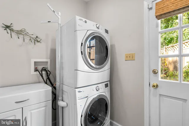 $699,000 | 129 Lynnmoor Drive, Silver Spring, MD 20901