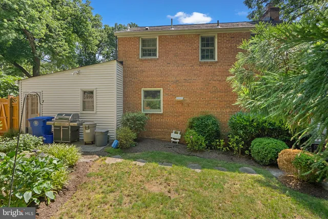 $699,000 | 129 Lynnmoor Drive, Silver Spring, MD 20901