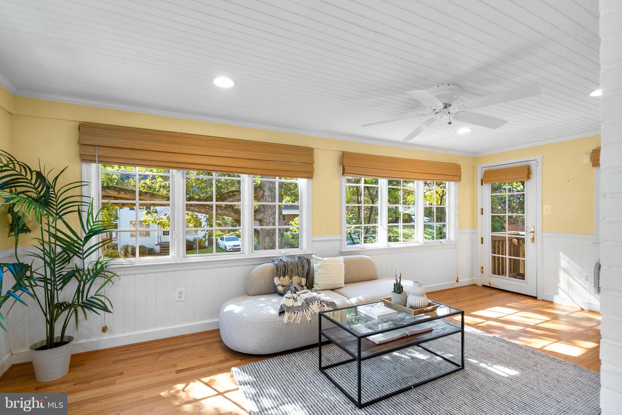 129 Lynnmoor Drive Silver Spring, MD 20901 - Photo 9 of 48 a living room with furniture and a potted plant
