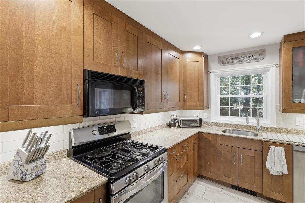 1465 Hooksett Road, Unit 75 THE ABBIE Hooksett, NH 03106 - Photo 7 of 31