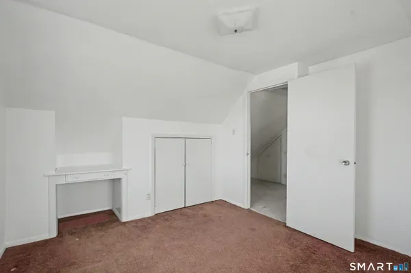 $264,900 | 1 King Court, Enfield, CT 06082