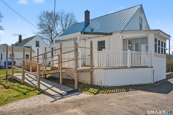 $264,900 | 1 King Court, Enfield, CT 06082
