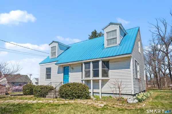$264,900 | 1 King Court, Enfield, CT 06082
