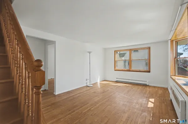 $264,900 | 1 King Court, Enfield, CT 06082