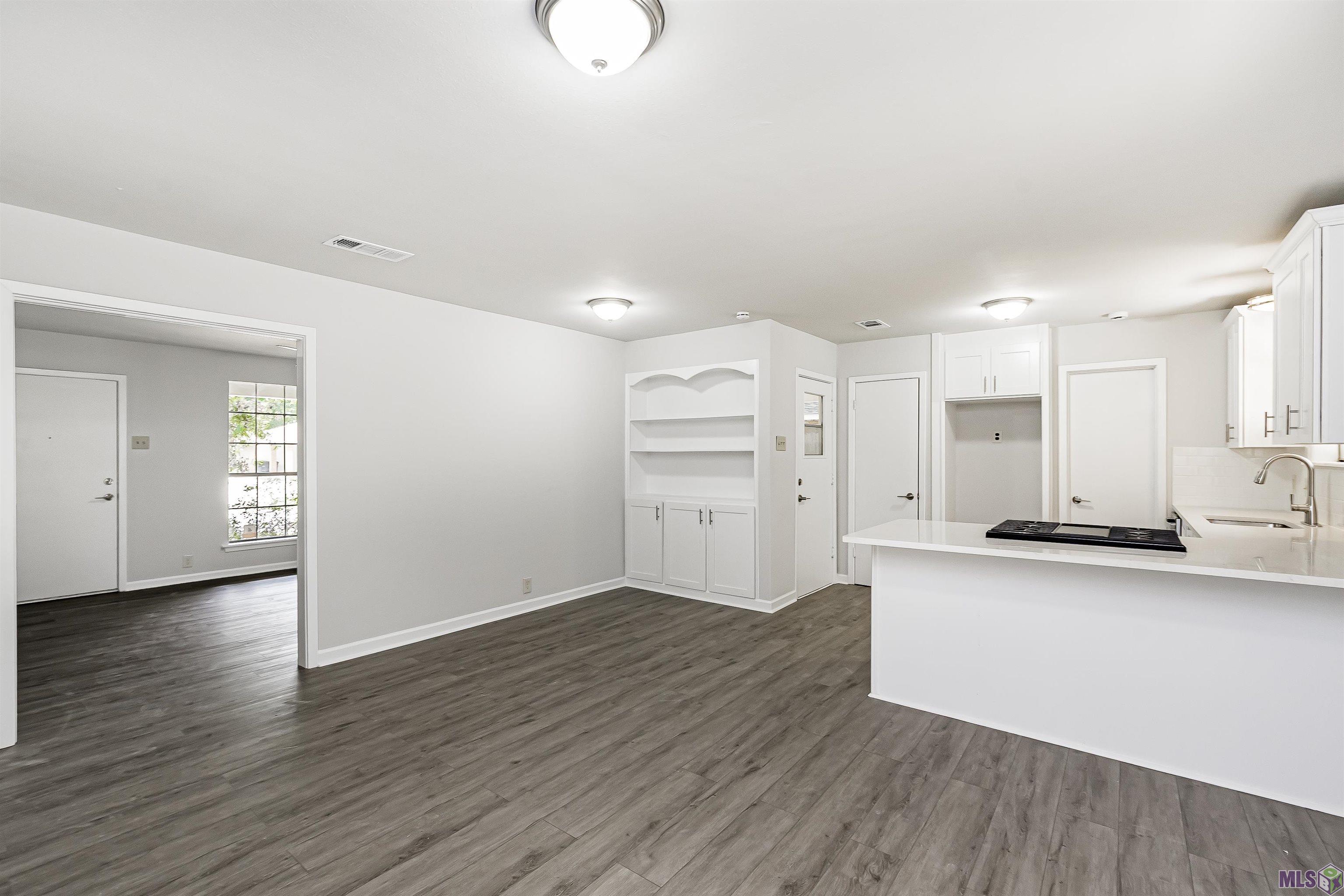 2135 Vickers Drive Baton Rouge, LA 70815 - Photo 7 of 20 Gallery Image 7