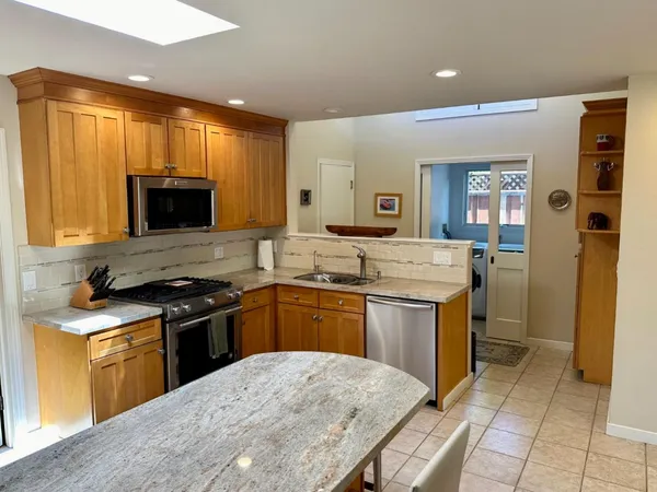 $3,650,000 | 433 Concord Drive, Menlo Park, CA 94025