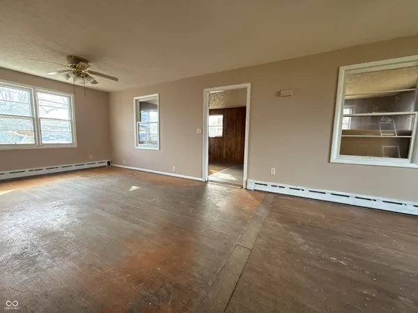 $74,999 | 2022 South Waldemere Avenue, Muncie, IN 47302