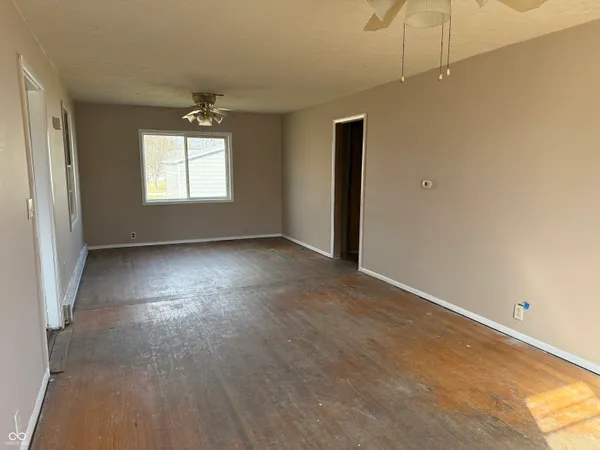 $74,999 | 2022 South Waldemere Avenue, Muncie, IN 47302