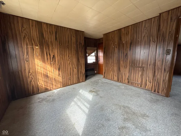 $74,999 | 2022 South Waldemere Avenue, Muncie, IN 47302