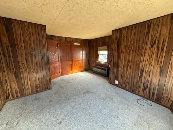 $74,999 | 2022 South Waldemere Avenue, Muncie, IN 47302