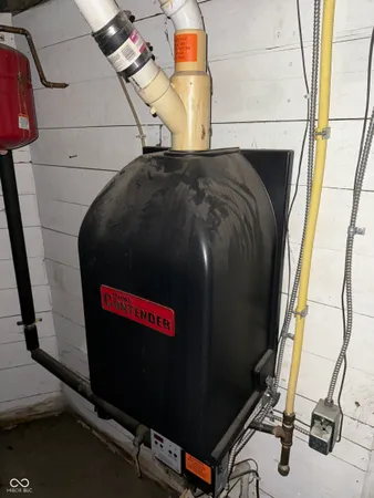 $74,999 | 2022 South Waldemere Avenue, Muncie, IN 47302