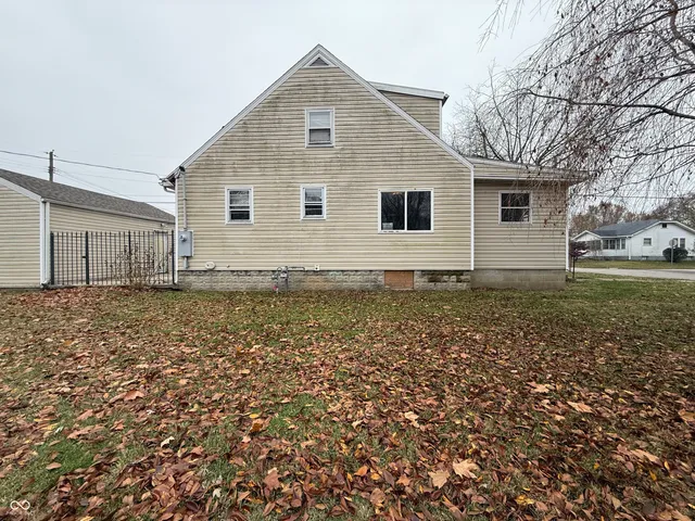 $90,000 | 2022 South Waldemere Avenue, Muncie, IN 47302