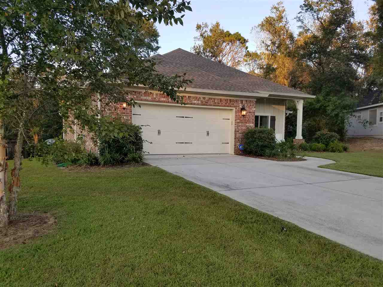 19980 Bunker Loop Fairhope, AL 36532 - Photo 3 of 26