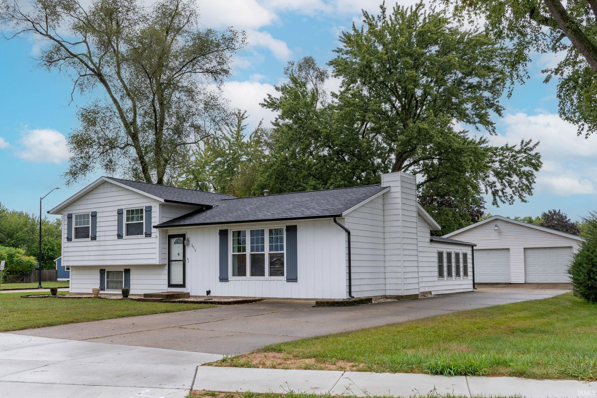 3914 Vistula Road Mishawaka, IN 46544 - Photo 1 of 31 Gallery Image 1