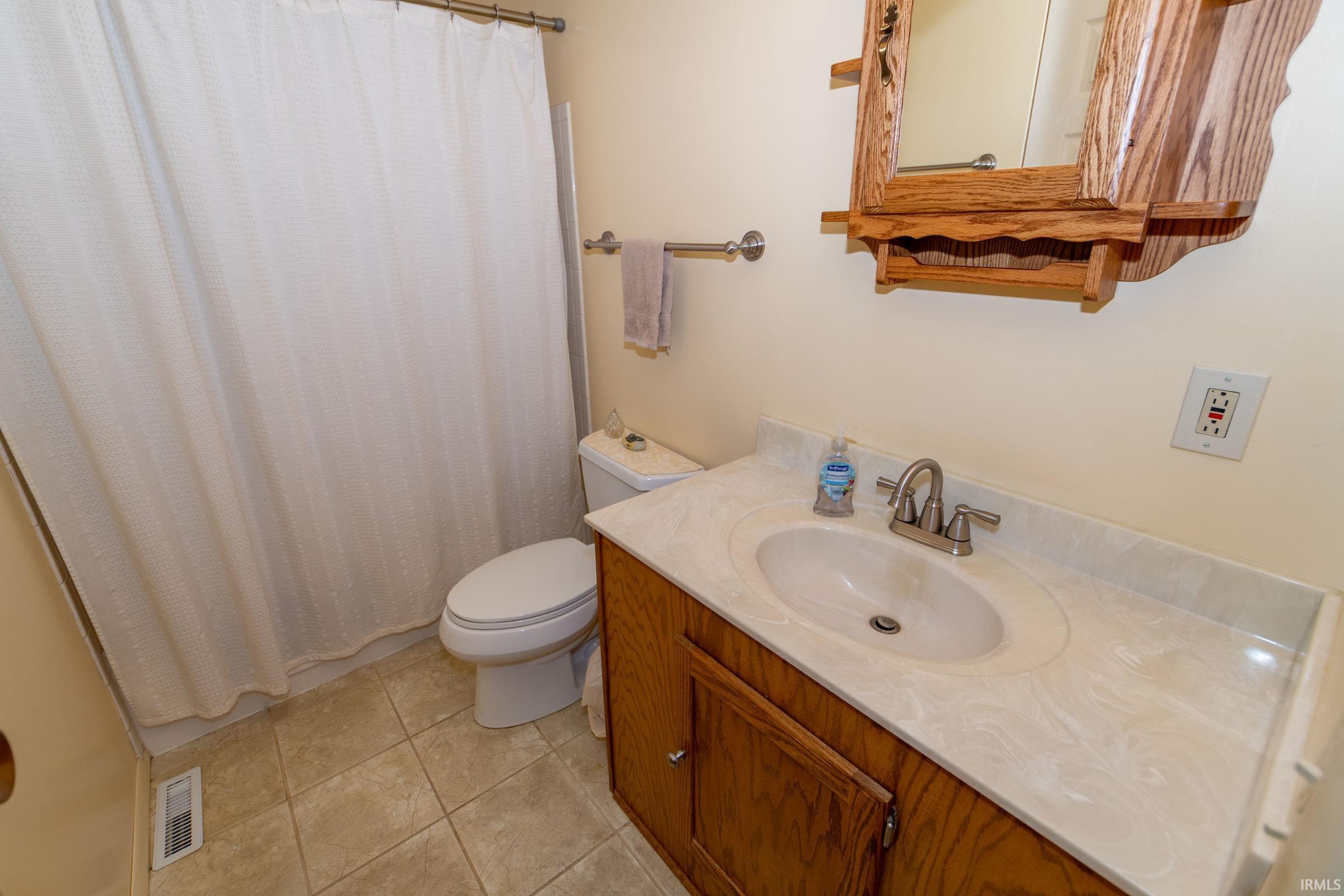 3914 Vistula Road Mishawaka, IN 46544 - Photo 20 of 31 Gallery Image 20