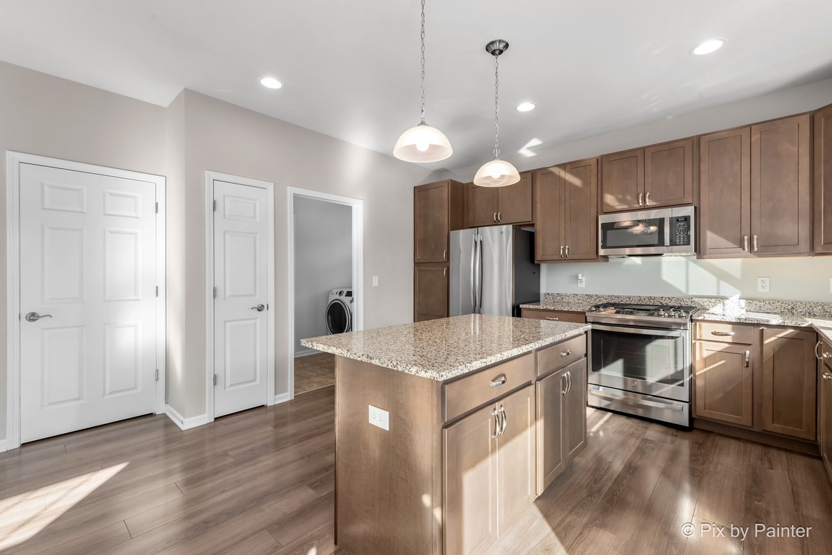 1036 Bailey Road Sycamore, IL 60178 - Photo 9 of 24